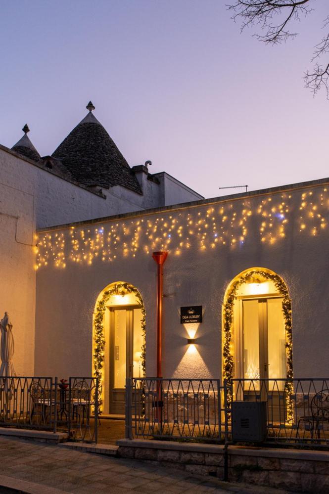 Dea Luxury Casa Vacanze- Zona Chiesa A Trullo - Алберобело Екстериор снимка
