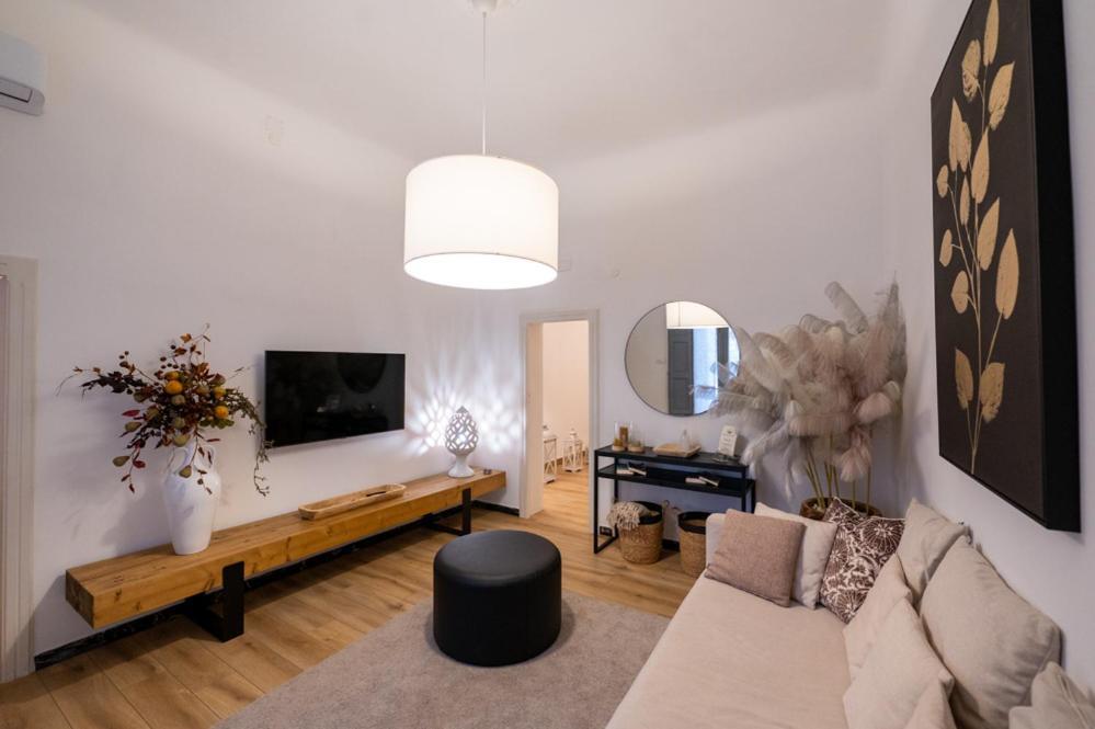 Dea Luxury Casa Vacanze- Zona Chiesa A Trullo - Алберобело Екстериор снимка