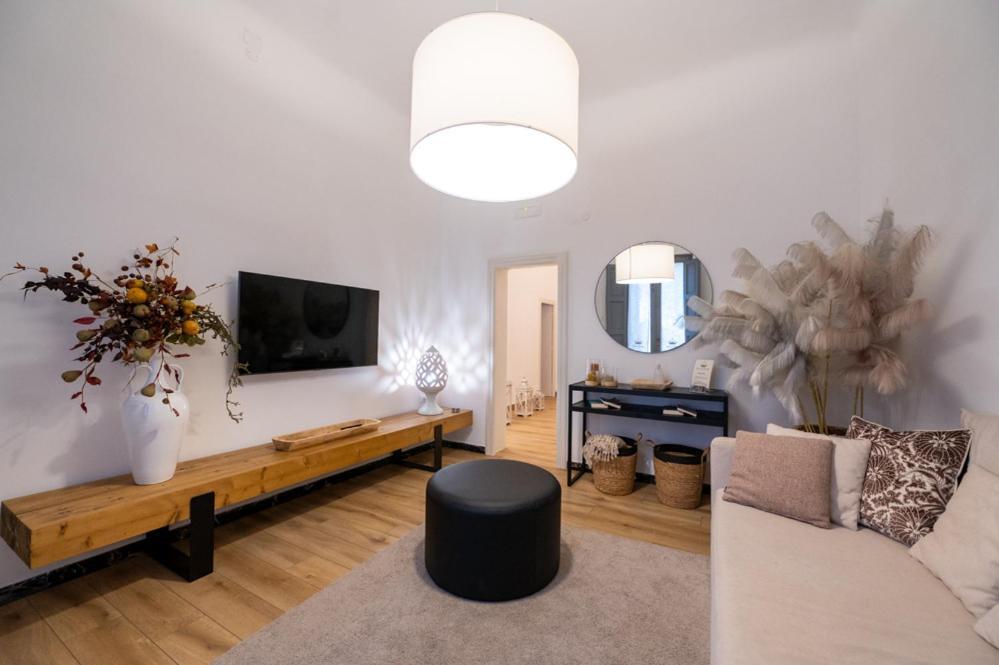 Dea Luxury Casa Vacanze- Zona Chiesa A Trullo - Алберобело Екстериор снимка