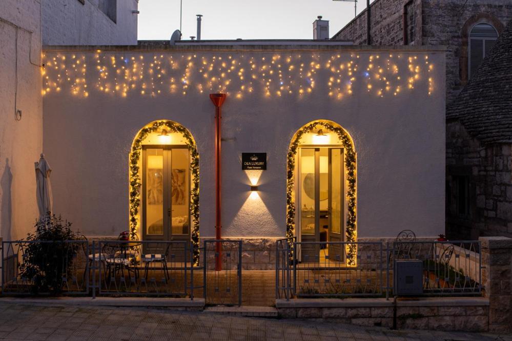 Dea Luxury Casa Vacanze- Zona Chiesa A Trullo - Алберобело Екстериор снимка